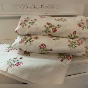 Shabby Chic 100% Flannel Made in Portugal Sheet Set